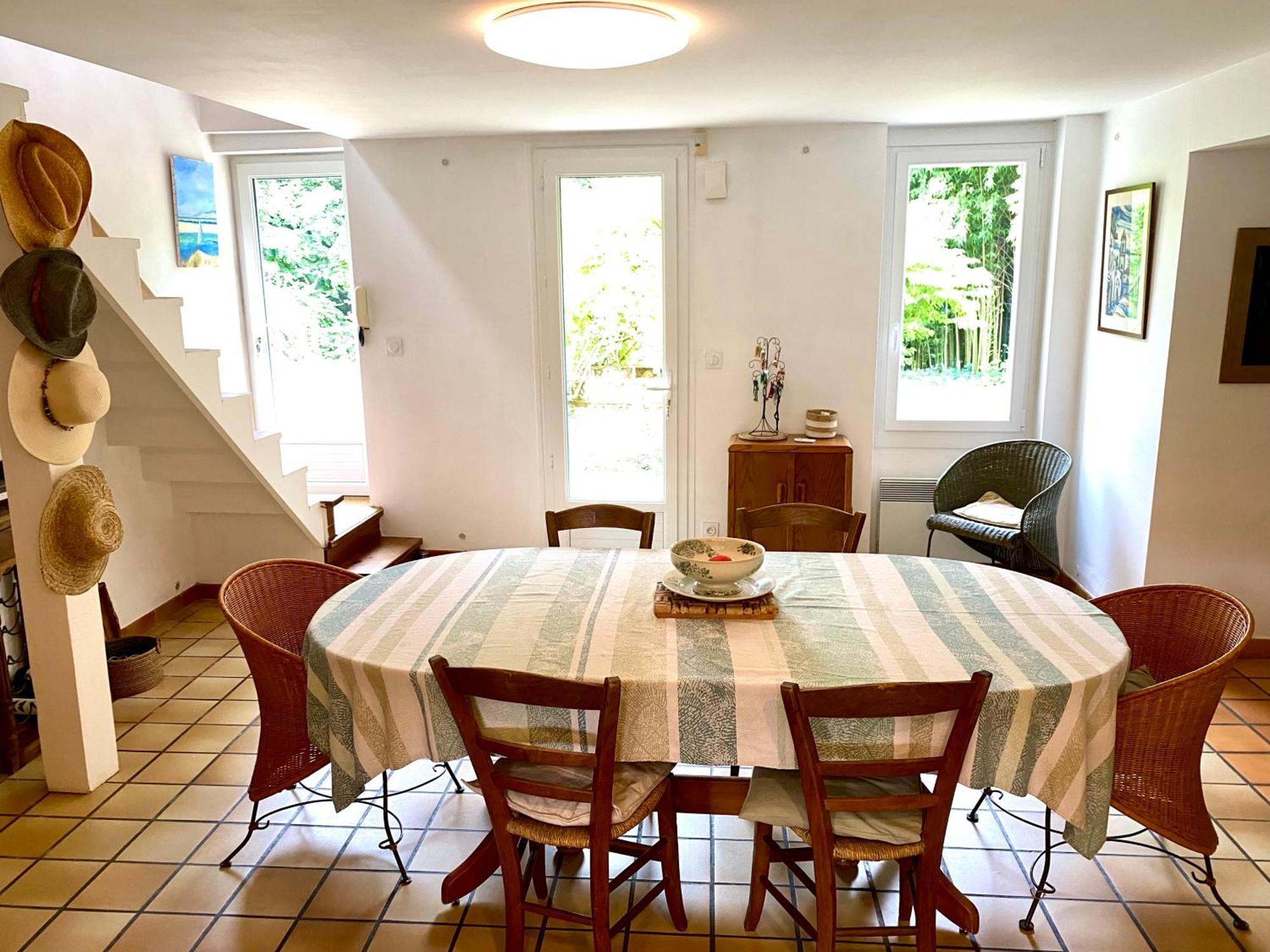 Gite La Maison De La Pimpine Lignan De Bordeaux Екстериор снимка